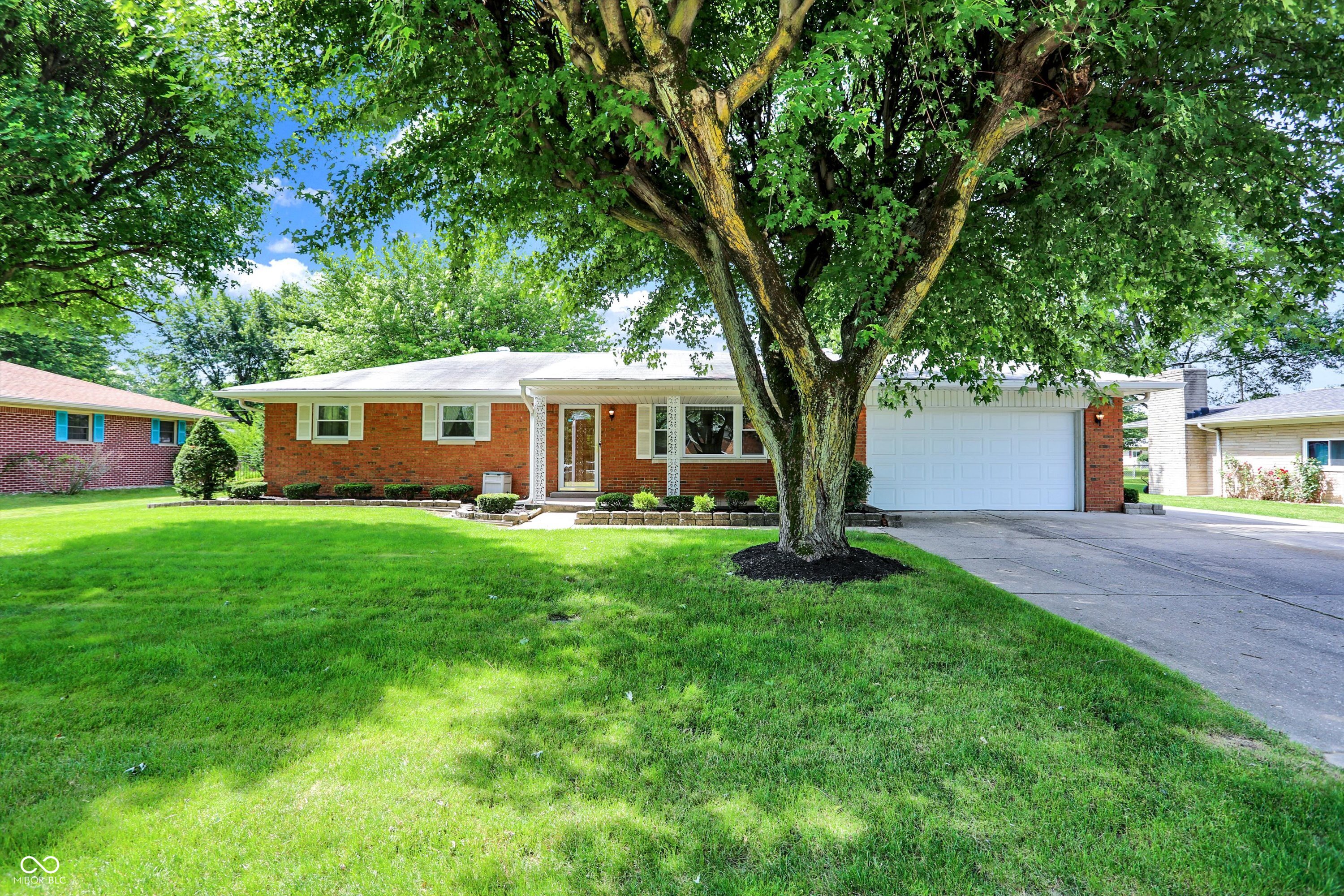311 W Hill Valley Drive Indianapolis IN 46217