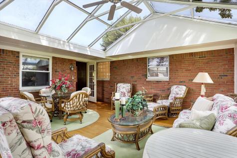 311 W Hill Valley Drive Indianapolis IN 46217