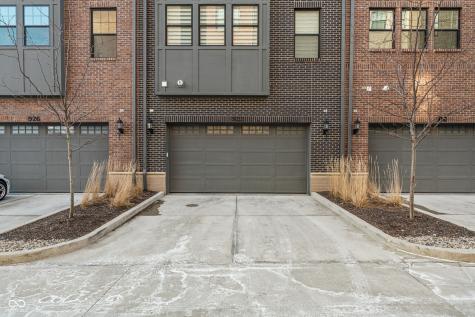 922 Berkhamsted Lane Carmel IN 46032