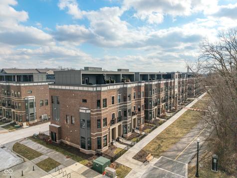 922 Berkhamsted Lane Carmel IN 46032