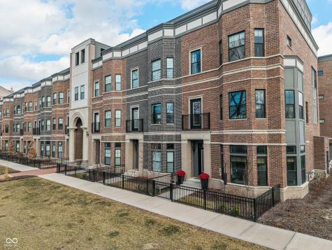 922 Berkhamsted Lane Carmel IN 46032