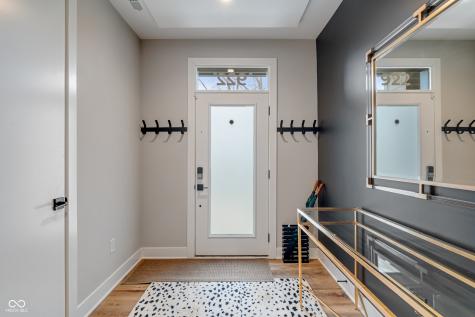 922 Berkhamsted Lane Carmel IN 46032