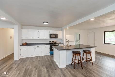 715 Ralston Road Indianapolis IN 46217