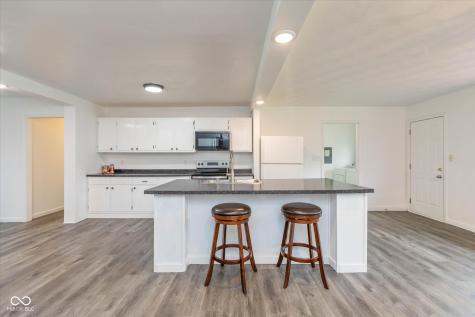 715 Ralston Road Indianapolis IN 46217