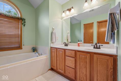 7144 Sunset Point Drive Indianapolis IN 46259