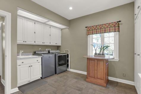 5440 E 75th Street Indianapolis IN 46250