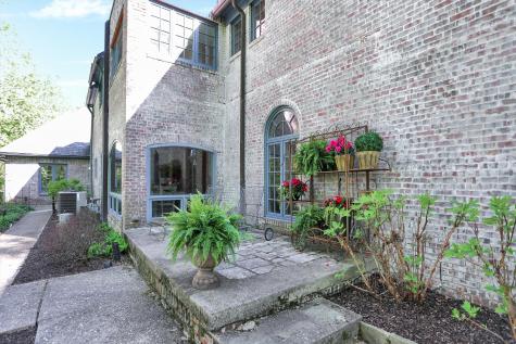 5440 E 75th Street Indianapolis IN 46250