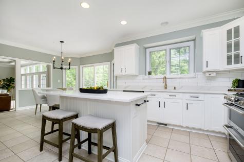 9356 Deer Ridge Drive Zionsville IN 46077