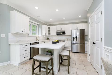 9356 Deer Ridge Drive Zionsville IN 46077