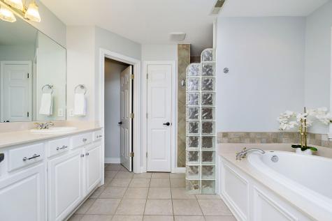 9356 Deer Ridge Drive Zionsville IN 46077