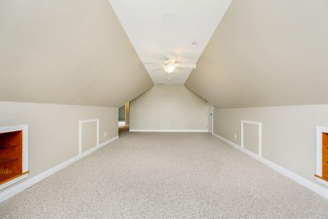 9356 Deer Ridge Drive Zionsville IN 46077