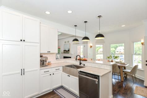 6432 Calais Drive Indianapolis IN 46220