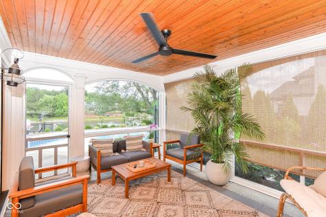 6432 Calais Drive Indianapolis IN 46220