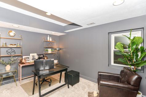 6432 Calais Drive Indianapolis IN 46220