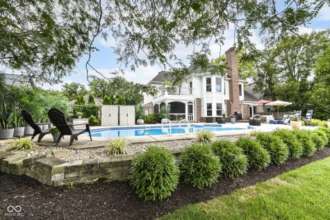 6432 Calais Drive Indianapolis IN 46220