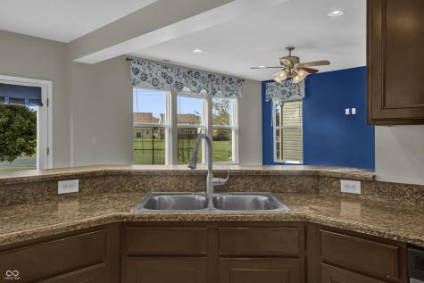 2273 Shadow Bend Drive Columbus IN 47201