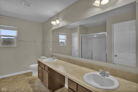 2273 Shadow Bend Drive Columbus IN 47201