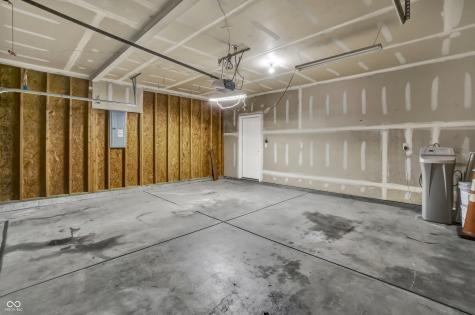 2273 Shadow Bend Drive Columbus IN 47201