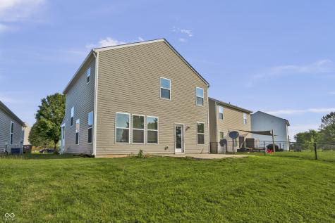 2273 Shadow Bend Drive Columbus IN 47201