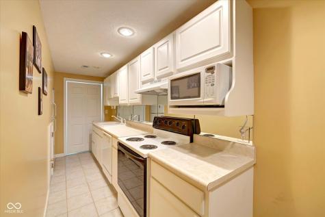 8667 S Strain Ridge Road Bloomington IN 47401