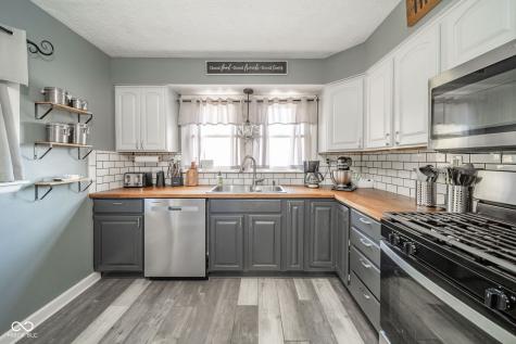 222 E Mckenzie Road Greenfield IN 46140