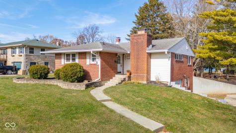 222 E Mckenzie Road Greenfield IN 46140