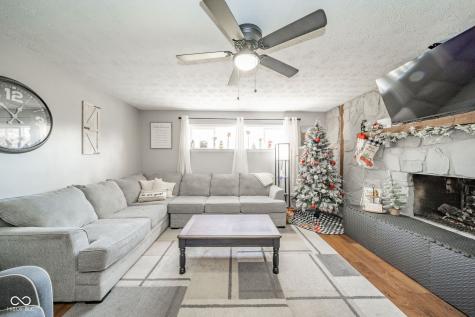 222 E Mckenzie Road Greenfield IN 46140