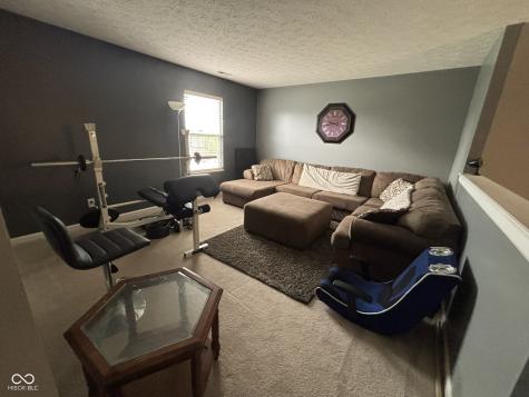 5340 Waterton Lakes Drive Indianapolis IN 46237