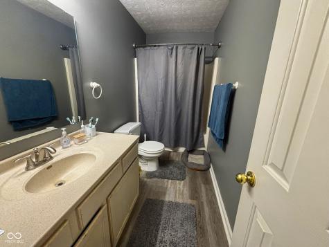 5340 Waterton Lakes Drive Indianapolis IN 46237
