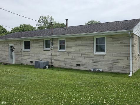 604 E Gatewood Drive Westport IN 47283