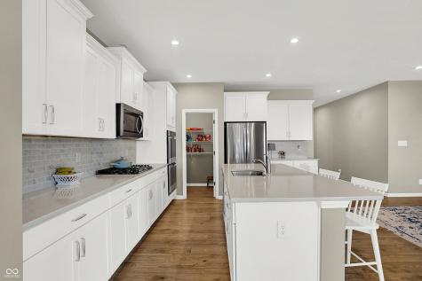 8239 Peggy Court Zionsville IN 46077