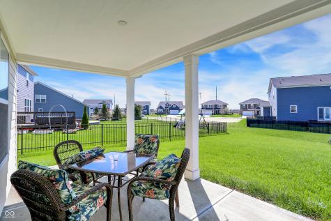 8239 Peggy Court Zionsville IN 46077