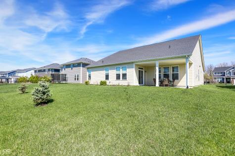 8239 Peggy Court Zionsville IN 46077