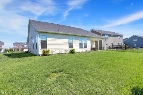 8239 Peggy Court Zionsville IN 46077