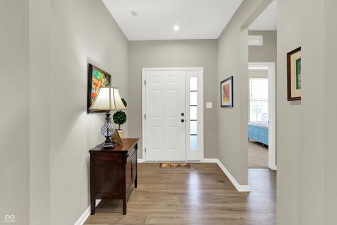8239 Peggy Court Zionsville IN 46077