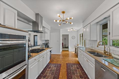 7050 Wildridge Drive Indianapolis IN 46256