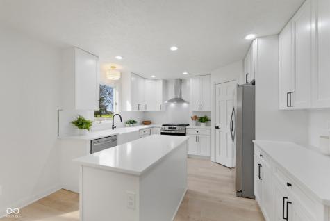 6079 Timberbend Drive Avon IN 46123