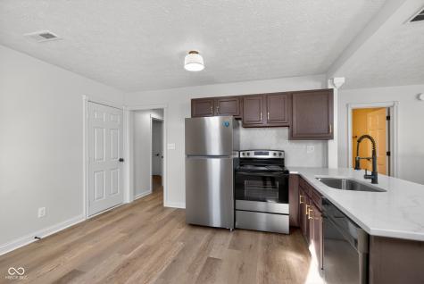 6079 Timberbend Drive Avon IN 46123