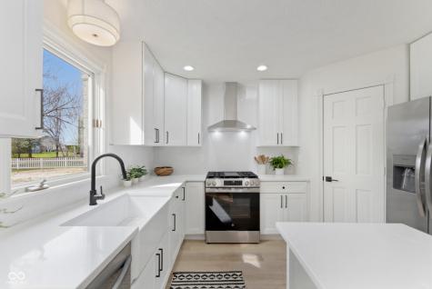 6079 Timberbend Drive Avon IN 46123