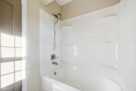 8131 Englewood Road Indianapolis IN 46240