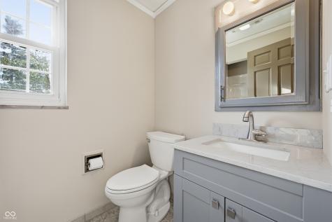 8131 Englewood Road Indianapolis IN 46240