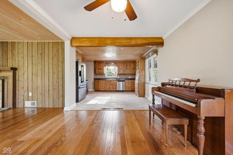 8131 Englewood Road Indianapolis IN 46240