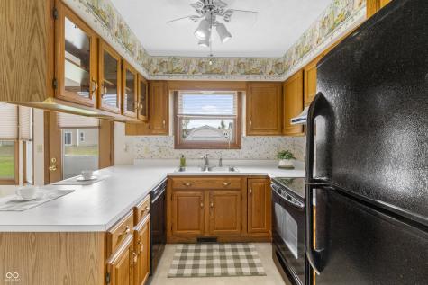 3847 Bonaventure Drive Columbus IN 47203