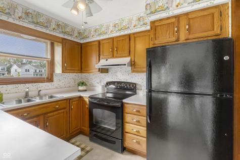 3847 Bonaventure Drive Columbus IN 47203