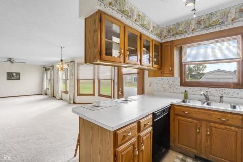 3847 Bonaventure Drive Columbus IN 47203