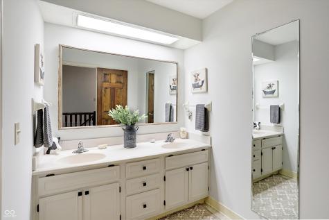 8855 Jules Lane Indianapolis IN 46278