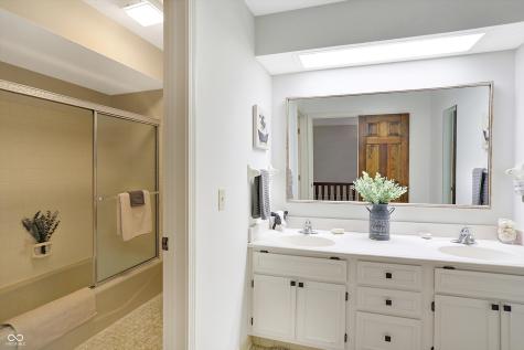 8855 Jules Lane Indianapolis IN 46278