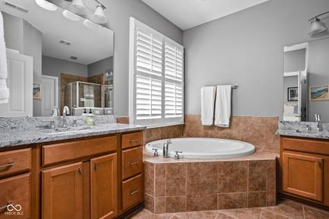 675 Greenford Trail N Carmel IN 46032