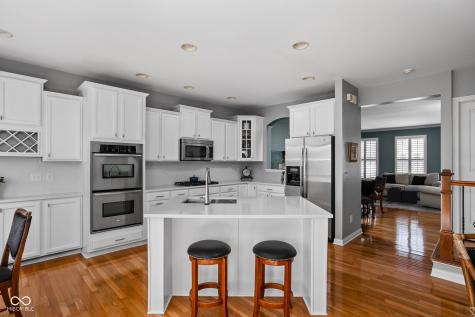 675 Greenford Trail N Carmel IN 46032
