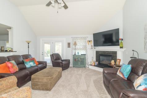 822 Planters Road Indianapolis IN 46239